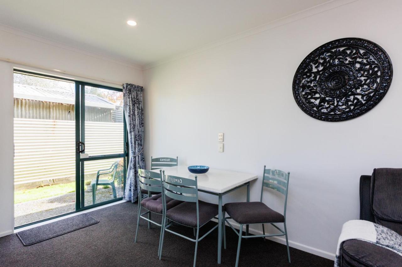 Camelot Motor Lodge And Conference Centre Palmerston North Eksteriør billede