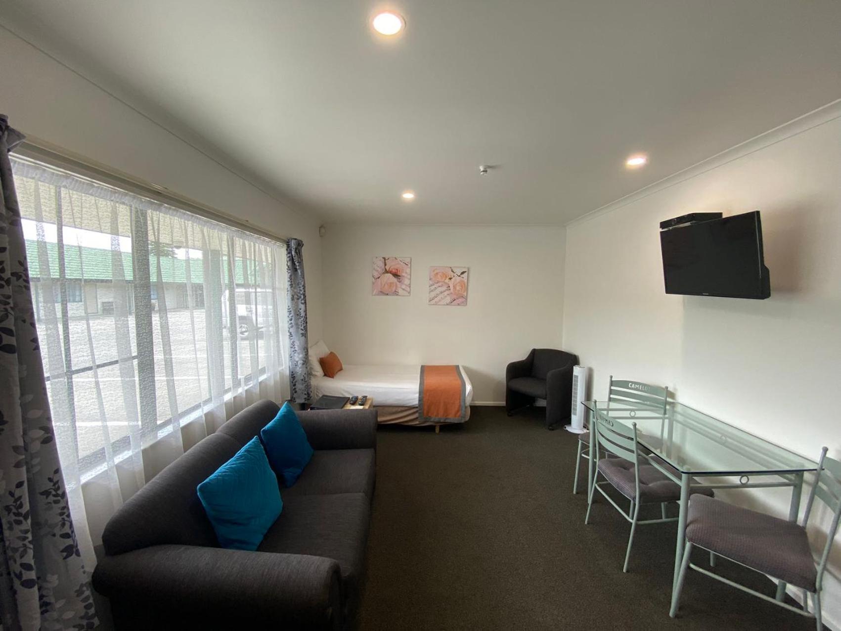 Camelot Motor Lodge And Conference Centre Palmerston North Eksteriør billede
