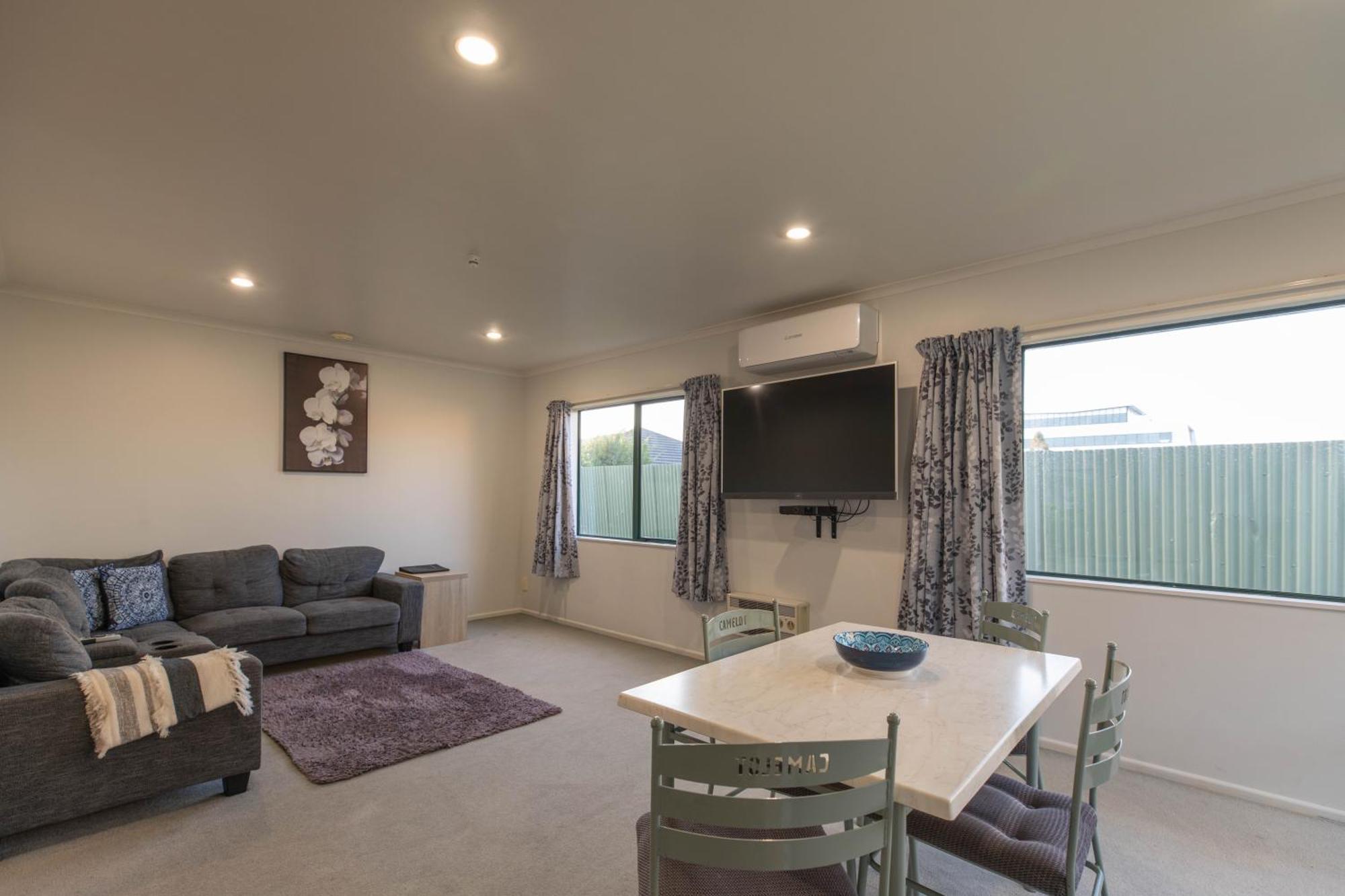 Camelot Motor Lodge And Conference Centre Palmerston North Eksteriør billede